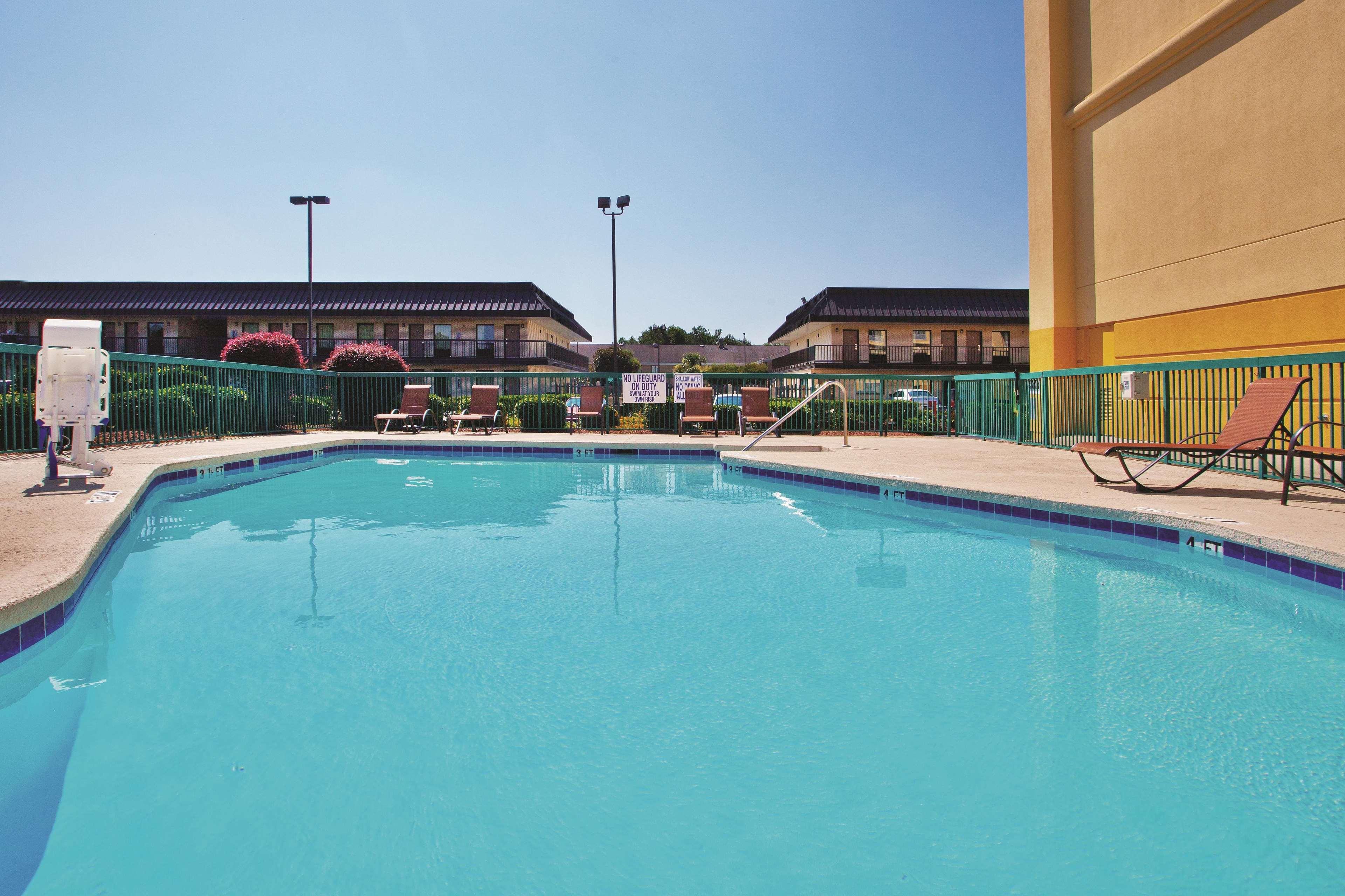 La Quinta By Wyndham Флорънс Екстериор снимка